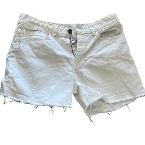 White Jean Shorts with Frayed Hem and Mid-Length Cut